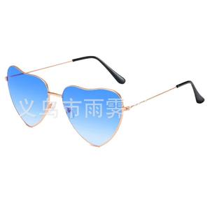 Lunettes de soleil en forme de cœur Love Ocean Film, monture dorée, verres bleus, protection UV400, lunettes de soleil tendance pour femmes - Product Image 1