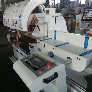 เครื่องตัดอลูมิเนียม PVC UPVC แบบสองหัว ควบคุมด้วย PLC ความปลอดภัยสูง ป้อนวัสดุอัตโนมัติ ขายตรงจากโรงงาน ได้รับการรับรองมาตรฐาน CE - Product Image 4