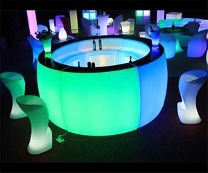 طقم بار بلاستيكي حديث مستعمل مع إضاءة LED متغيرة بـ16 لونًا مقاوم للماء IP65 أثاث كاونتر بار خارجي - Product Image 3