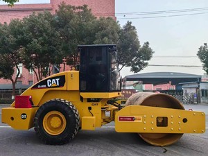 รถบดอัดดินแบบสั่นสะเทือนเดี่ยว แคตเตอร์พิลลาร์ CS683E คุณภาพสูง มือสอง เครื่องยนต์ดีเซล สำหรับงานก่อสร้างถนน - Product Image 2