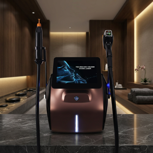 Machine de beauté à laser diode picoseconde pour l'épilation corporelle complète, le détatouage et l'élimination des taches de rousseur, pour usage en salon - Product Image 1