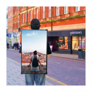 21.3 inch đi bộ ngoài trời Ba lô Quảng cáo điện thoại di động ba lô Battery Powered LCD <span class=keywords><strong>TV</strong></span> Máy nghe nhạc quảng cáo màn hình - Product Image 1