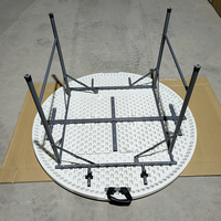 Table de repas d'extérieur moderne pliable en plastique moulé par soufflage avec panneau en métal, pour cour, hôtel, camping, garantie 1 an