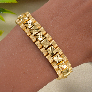 fashion bulk 18k matte grain <b>solid</b> unisex romant link square carved wide band minimalist heavy exquisite elegant <b>bangle</b> bracelet - Product Image 3