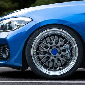 Rines Forjados Personalizados de 17-22 Pulgadas del Fabricante, 5x100 5x108 5x112 5x114.3 5x115 5x120 5x127, Rines Ligeros para <span class=keywords><strong>Tuning</strong></span> de Autos, Compatibles con OEM - Product Image 2