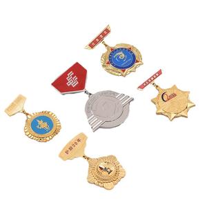 Medalla Personalizada de Honor, Broche de Metal Chapado en Oro, Esmalte Pintado al Horno, Impresión UV, Imán, Premio para Aniversario, Estilo Antiguo/Moderno - Product Image 5