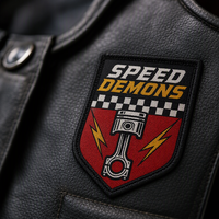Écusson de club moto personnalisé en chenille, insignes pour gilets de motard, détails lettres universitaires, fixation auto-agrippante, vente en gros professionnelle