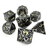 Set Dadu DND Steampunk Desain Logam Hitam Berongga Dengan Gigi-Gigi, Cocok Untuk Permainan Meja dan Kolektor, Sedang Diskon!