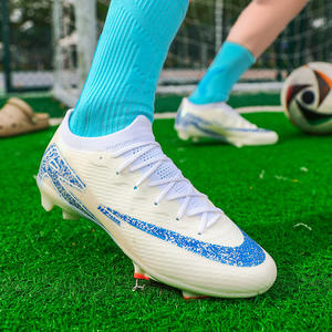 Chaussures d'entraînement <span class=keywords><strong>de</strong></span> football pour hommes et femmes pour les étudiants Chaussures <span class=keywords><strong>de</strong></span> football <span class=keywords><strong>de</strong></span> compétition en salle Longues pointes Absorption des chocs Conception antidérapante - Product Image 4