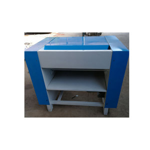 Machine à carder et à garnir les coussins en fibres de coton et polyester motorisée de haute qualité 220V/380V 1.5KW à vendre - Product Image 2
