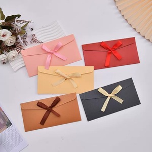 Enveloppes en papier personnalisées, sac enveloppe cadeau imprimé avec ruban nœud papillon pour <span class=keywords><strong>faire</strong></span>-<span class=keywords><strong>part</strong></span> de <span class=keywords><strong>mariage</strong></span> - Product Image 4