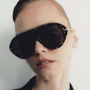 Lunettes de soleil surdimensionnées rétro 2026 avec logo personnalisé, monture large, verres dégradés, protection UV400, style aviateur pour femmes - Product Image 2