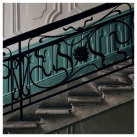 Rampe d'escalier en fer forgé de style classique, balustrade en acier galvanisé, garde-corps de sécurité extérieur pour appartement duplex résidentiel