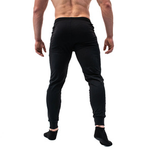 Pantalons de jogging doux pour la gym et le fitness, sur mesure, de haute qualité, fabriqués par le meilleur fabricant, pour hommes, couleur unie, en vente en ligne. - Product Image 3