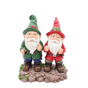 कस्टम थोक प्यारे दो बैकपैकर यात्रियों ने घर के बगीचे की सजावट के लिए आधार के साथ मूर्ति की प्रतिमा - Product Image 1