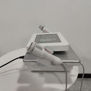 Appareil portable de microneedling RF, stylo de traitement de <span class=keywords><strong>radiofréquence</strong></span> <span class=keywords><strong>fractionnée</strong></span> pour le rajeunissement cutané, machine à aiguilles dorées RF - Product Image 6