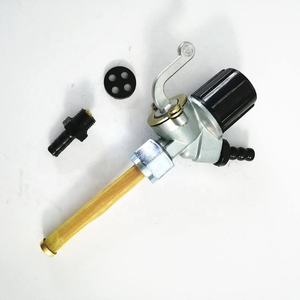 Réservoir de carburant de moto Petcock Valve coq ATV interrupteur pour <span class=keywords><strong>MZ</strong></span> <span class=keywords><strong>ETZ</strong></span> 150 <span class=keywords><strong>250</strong></span> 251 TS ES TROPHY pour Simson S 50 51 S51 S50 SR50 SR60 SR80 - Product Image 4