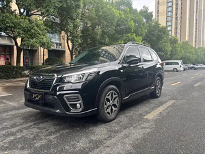 Subaru <span class=keywords><strong>Forester</strong></span> 2.0i Luxury <span class=keywords><strong>2020</strong></span> de Uso Familiar, SUV con Tracción en las Cuatro Ruedas, Capacidad Todoterreno, Informe de Inspección Completo, Techo Panorámico - Product Image 3