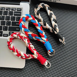 حبل هاتف يدوي الصنع من الماكرامي بوهو مع سلسلة مفاتيح - هدية عيد الميلاد للأم، إكسسوار بوليستر بأسلوب بوهيمي - Product Image 3