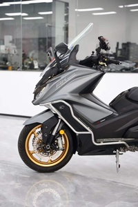 Moto d'occasion modèle AK550 de 2021, 20 000 km, fabriquée par un fabricant de scooters fiable et de confiance. Scoote - Product Image 5