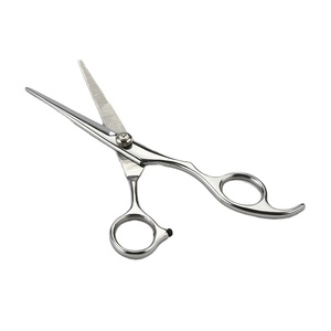 <span class=keywords><strong>Ciseaux</strong></span> <span class=keywords><strong>de</strong></span> coupe <span class=keywords><strong>de</strong></span> cheveux professionnels 6.5 "petit cisaillement <span class=keywords><strong>de</strong></span> coiffeur <span class=keywords><strong>ciseaux</strong></span> <span class=keywords><strong>de</strong></span> coiffure outils <span class=keywords><strong>de</strong></span> coupe <span class=keywords><strong>de</strong></span> cheveux Salon bord <span class=keywords><strong>de</strong></span> rasoir avec réglable - Product Image 1
