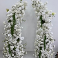 S608 Künstliches Blumenarrangement Weiß-Grüne Seidenrosen Hortensien Halbmondbogen Künstliche Blumen für Hochzeitsdekoration