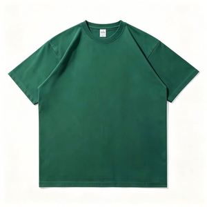 เสื้อยืดเปล่าแบบพื้นฐานสำหรับผู้ชาย 300GSM ผ้าฝ้าย 100% ทรงวินเทจ สกรีนโลโก้ได้ตามต้องการ สำหรับผู้หญิงและผู้ชาย ขายส่ง สีเขียวเข้ม - Product Image 1