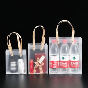 Sacs fourre-tout transparents en PP avec poignées en corde pour l'emballage de vêtements et de cadeaux (vente en gros) - Product Image 1