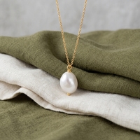 Chaîne à maillons plaquée or avec une seule perle baroque véritable cultivée en eau douce, collier de perles