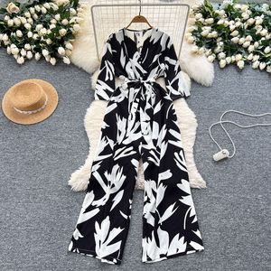 Combinaison imprimée tendance pour femme, coupe large, à bretelles, taille cintrée, idéale pour l'été - Product Image 2