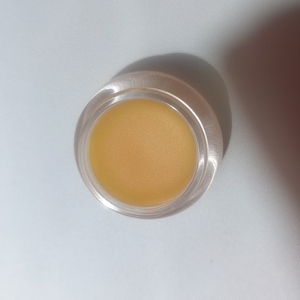 Baume à lèvres liquide saveur fruitée et florale, végétalien, hydratant, réparateur, soin des lèvres portable, traitement adoucissant des peaux mortes - Product Image 3