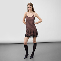 Robe mini en dentelle noire à fines bretelles, légère, avec bordure contrastante, décontractée, d'été, transparente, avec doublure en satin
