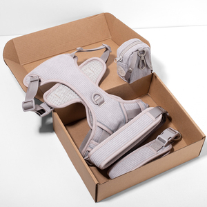 Set Pettorina di Lusso <span class=keywords><strong>per</strong></span> <span class=keywords><strong>Cani</strong></span> Anti-Tiro con Gilet e <span class=keywords><strong>Guinzaglio</strong></span>, Porta Sacchetti Igienici e Collare <span class=keywords><strong>per</strong></span> <span class=keywords><strong>Cani</strong></span> - Product Image 1