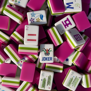 Fichas de Mahjong Americanas de Lujo al por Mayor, Rosadas y Verdes a Rayas, de 4 Capas, con Patrón Floral Grabado, Material Acrílico - Product Image 1
