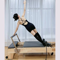 Reformer Pilates Multifonctionnel Portable Écologique et Durable avec Garantie de 3 Ans, Équipement de Gymnastique en Bois de Chêne Réglable pour Studio à Domicile