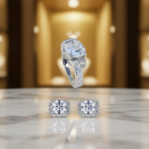 Anello di Platino con Diamante Taglio Cushion Colore D Naturale Certificato GIA Anello di Fidanzamento Stile Classico da Donna Taglia 9 - Product Image 2