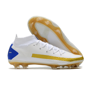 Chaussures de football respirantes Sufei OEM en gros d'usine, pas chères, pour hommes, professionnelles, blanches, avec semelle intermédiaire en PVC, pour enfants, entraînement extérieur, en maille - Product Image 1