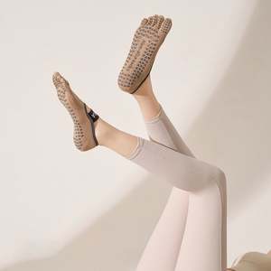 Wholesale Yoga and Pilates-specific Five-finger Socks Women's Short Style Anti-slip Breathable Split-toe Socks - Product Image 6