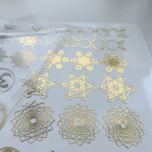 Étiquettes autocollantes en nickel étanches 2026, petites, transparentes, en plastique gaufré, avec logo de marque en métal, pour flacon de vernis à ongles ou d'huile - Product Image 1