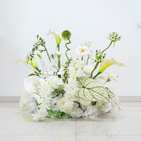 Composition florale artificielle en soie de lys calla blancs et verts pour arche de mariage, toile de fond, décoration florale personnalisable, durable, faite à la main, pour événements