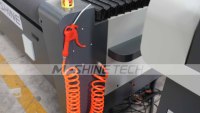 Máquina Fresadora CNC Multifuncional 1625 con Mesa de Trabajo Equipada con Cuchilla Vibratoria para Grabado y Corte CNC de Materiales Compuestos