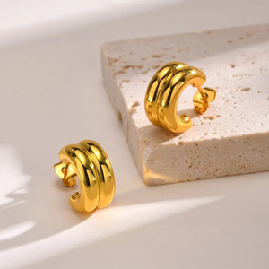 Boucles d'oreilles géométriques en forme de C simples en acier inoxydable 304 plaqué or pour femmes, pour un usage quotidien et un look élégant pour les rendez-vous et les fêtes - Product Image 6