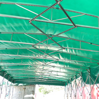 Garages mobiles pliables portables, auvents de camion, abris de voiture, cadres en acier durables, toile en tissu, bâche, stand de concession, tente