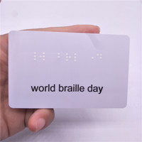 Carte Braille personnalisée avec impression UV pour aveugles, communication RFID 13,56 MHz permettant aux personnes aveugles de sentir et de lire les mots