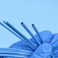 Tube en plastique médical jetable, tube tressé Pebax avec cathéter en PTFE moulé par injection pour le service de cardiologie
