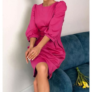 เดรสลำลองผู้หญิงแบบมิดิ คอกลม แขนยาว ทรงเข้ารูป ผ้าโพลีเอสเตอร์ คุณภาพสูง รับผลิตตามสั่งขายส่ง OEM ดีไซน์เรียบง่าย - Product Image 4