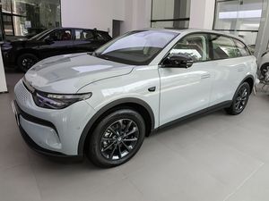 2024 leapmotor C11 EV สมาร์ทรุ่นรถ SUV ไฟฟ้าระยะไกล515กม. ช่วง cltc ทางเลือกไฮบริด <span class=keywords><strong>Tesla</strong></span> รุ่น <span class=keywords><strong>Y</strong></span> <span class=keywords><strong>BYD</strong></span> Qin - Product Image 4