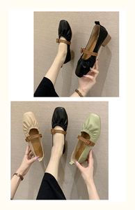 Scarpe da Donna con Tacco Alto Garantite di Qualità, Disponibili in Tre Colori, Nuova Collezione Primaverile, Punta Rotonda, Tacco Grosso - Product Image 4