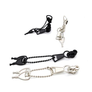 Tirette de <span class=keywords><strong>fermeture</strong></span> éclair YYX de luxe en alliage de zinc noir de haute qualité, personnalisée, en forme de clé, pour <span class=keywords><strong>fermeture</strong></span> éclair de bagages en nylon - Product Image 3