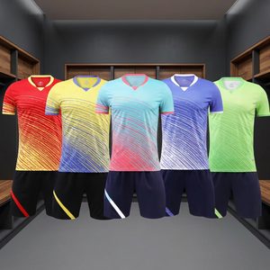 Vêtements de sport pour hommes en polyester et élasthanne à manches courtes, respirants, maillot athlétique personnalisé, uniforme d'équipe, séchage rapide, entraînement - Product Image 3